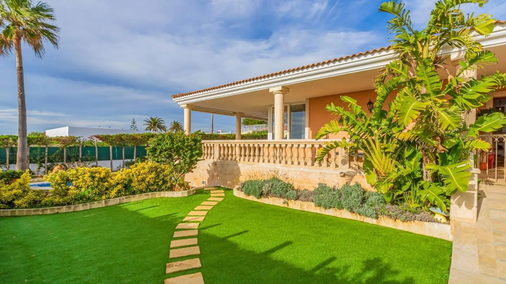 Villa Rafael Muy Tranquilo Y Piscina Privada Punta Prima Apartman